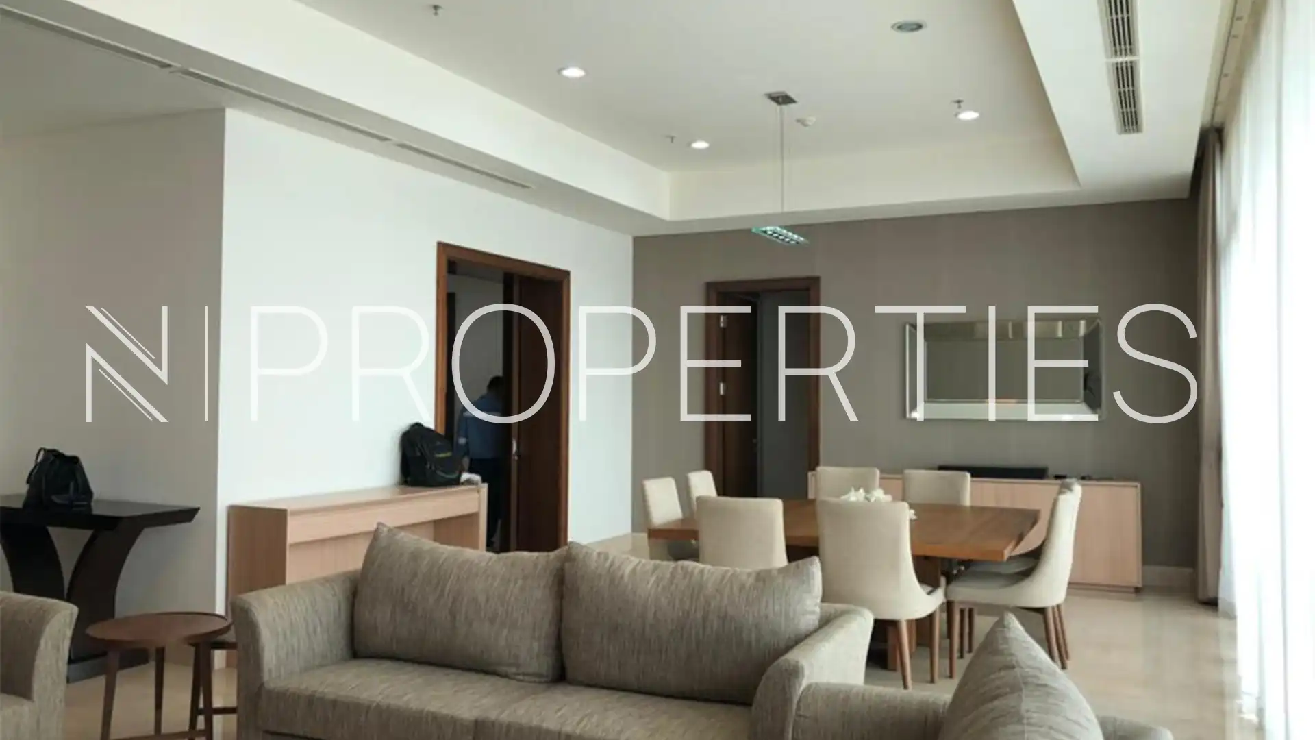 Pondok Indah Golf-4BR-Living Area Expansive 4BR Residence – Pondok Indah Golf Apartment