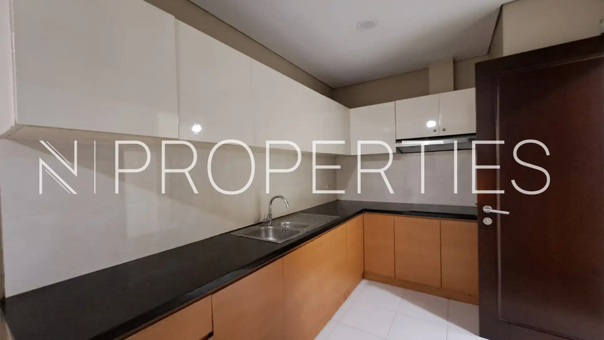 Pondok Indah Golf Apartment – Large 4BR