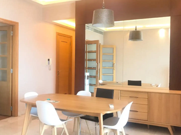 SENAYAN RESIDENCE-3BR-DINING AREA