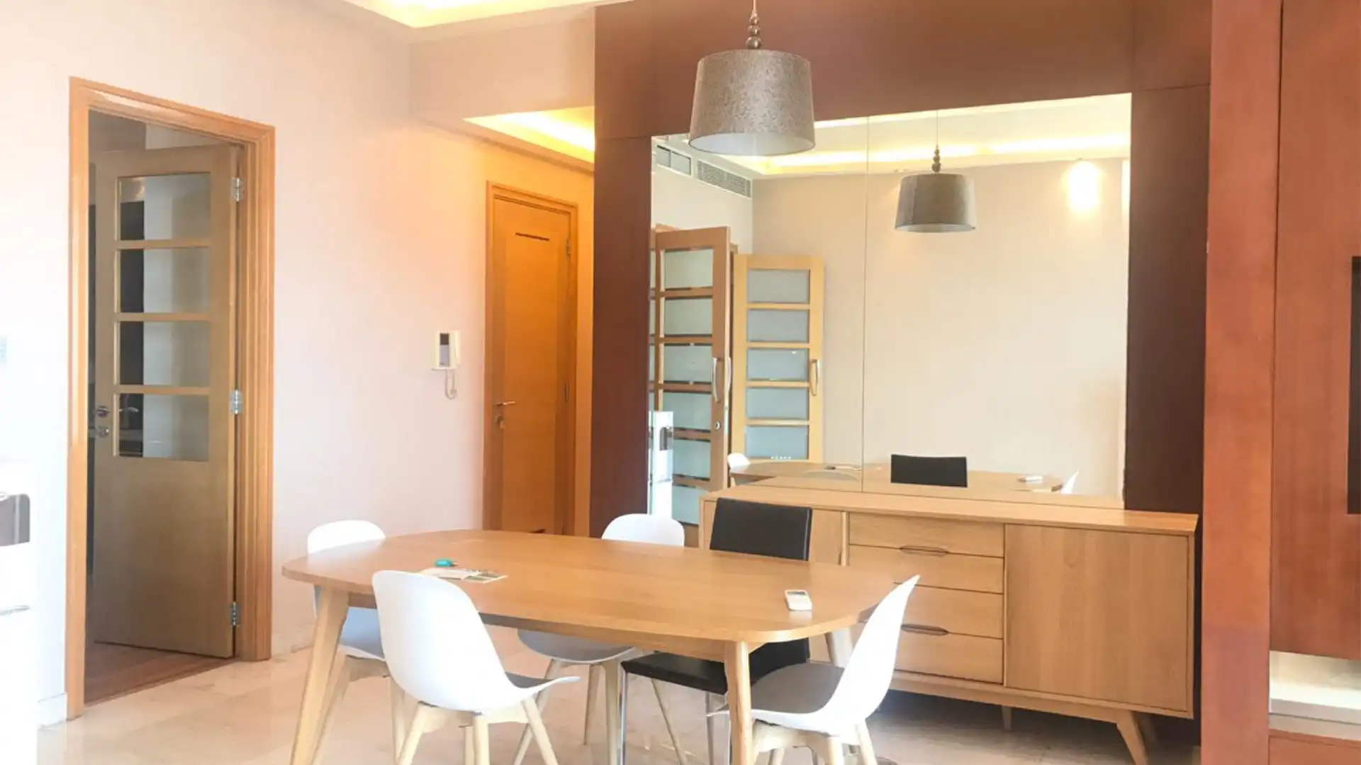 SENAYAN RESIDENCE-3BR-DINING AREA SENAYAN RESIDENCE-3BR-DINING AREA