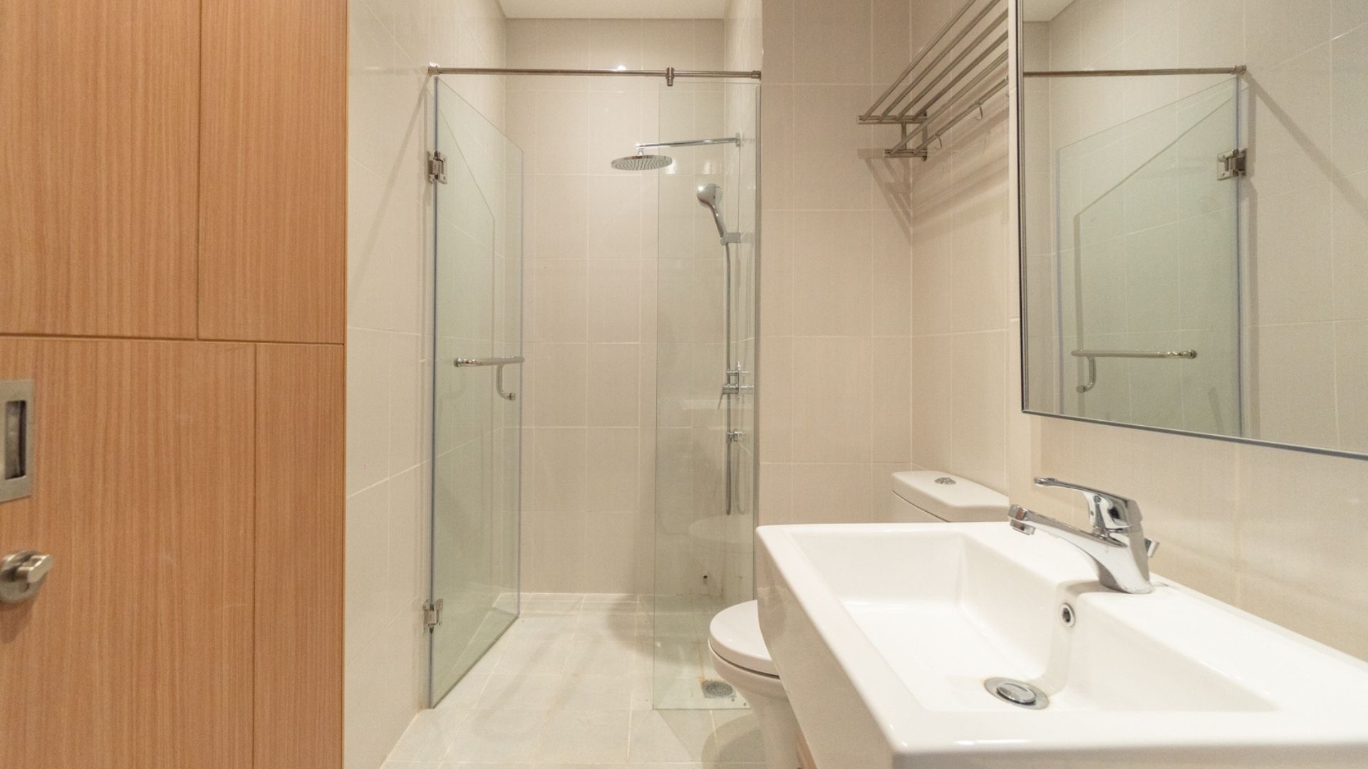 Samara Suites-2BR-Bathtub shower Walkable LRT Access at Samara Suites