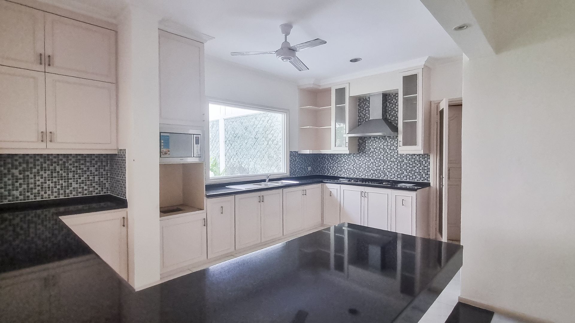 Luxury 4BR Compound – Pondok Intan Residence