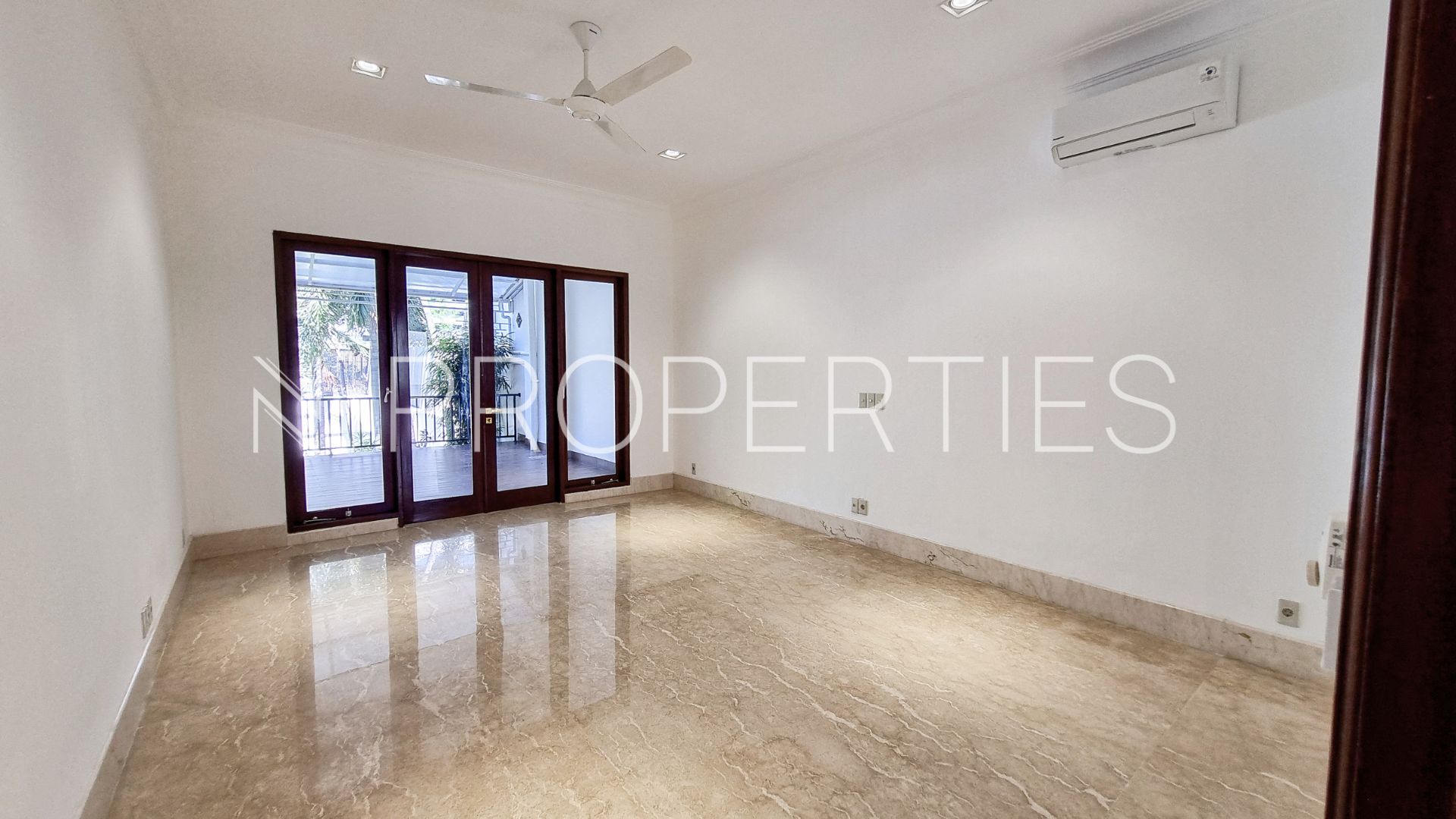emang 4 no 6B Kav 2 – BEDROOM Kemang House – Modern Stylish 4BR