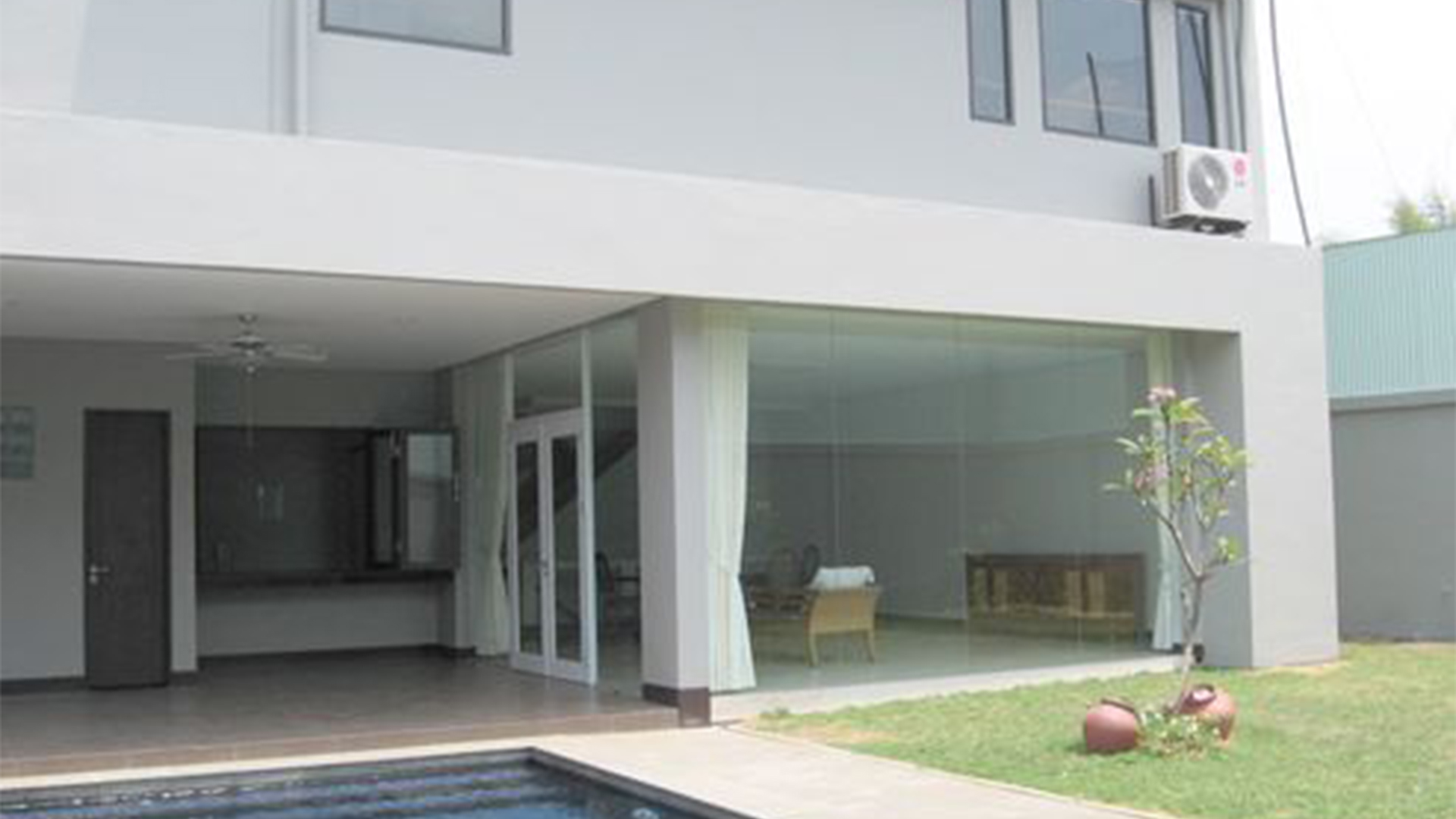 CILANDAK TENGAH 2-4BR-BACKYARD & SWIMMING POOL CILANDAK TENGAH 2-4BR-BACKYARD & SWIMMING POOL