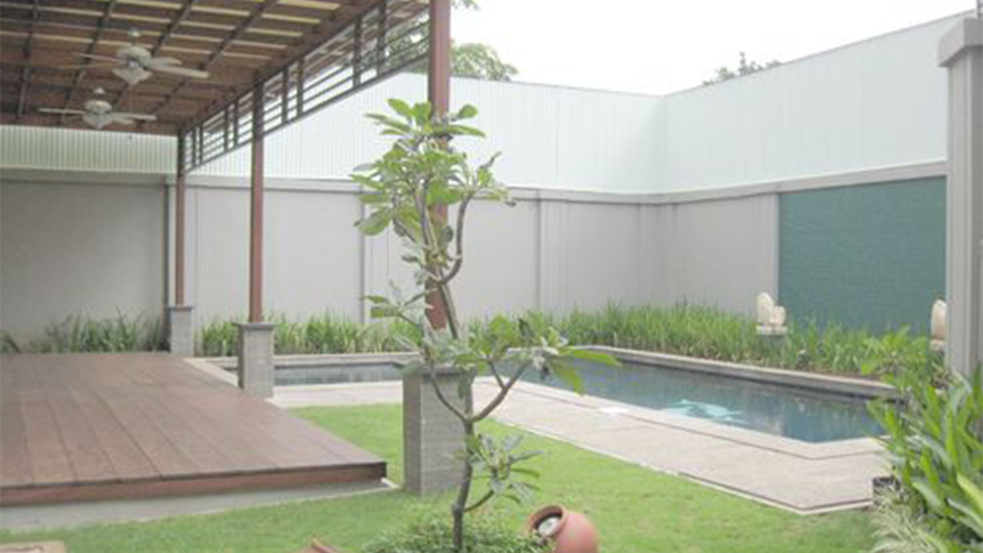 CILANDAK TENGAH 2-5BR-BACKYARD & SWIMMING POOL Cilandak House – Spacious 5BR Family Residence