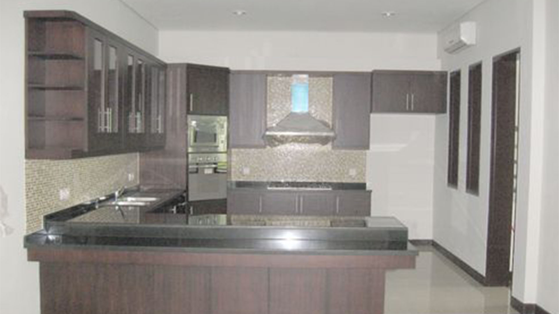 CILANDAK TENGAH 2-5BR-KITCHEN AREA Cilandak House – Spacious 5BR Family Residence