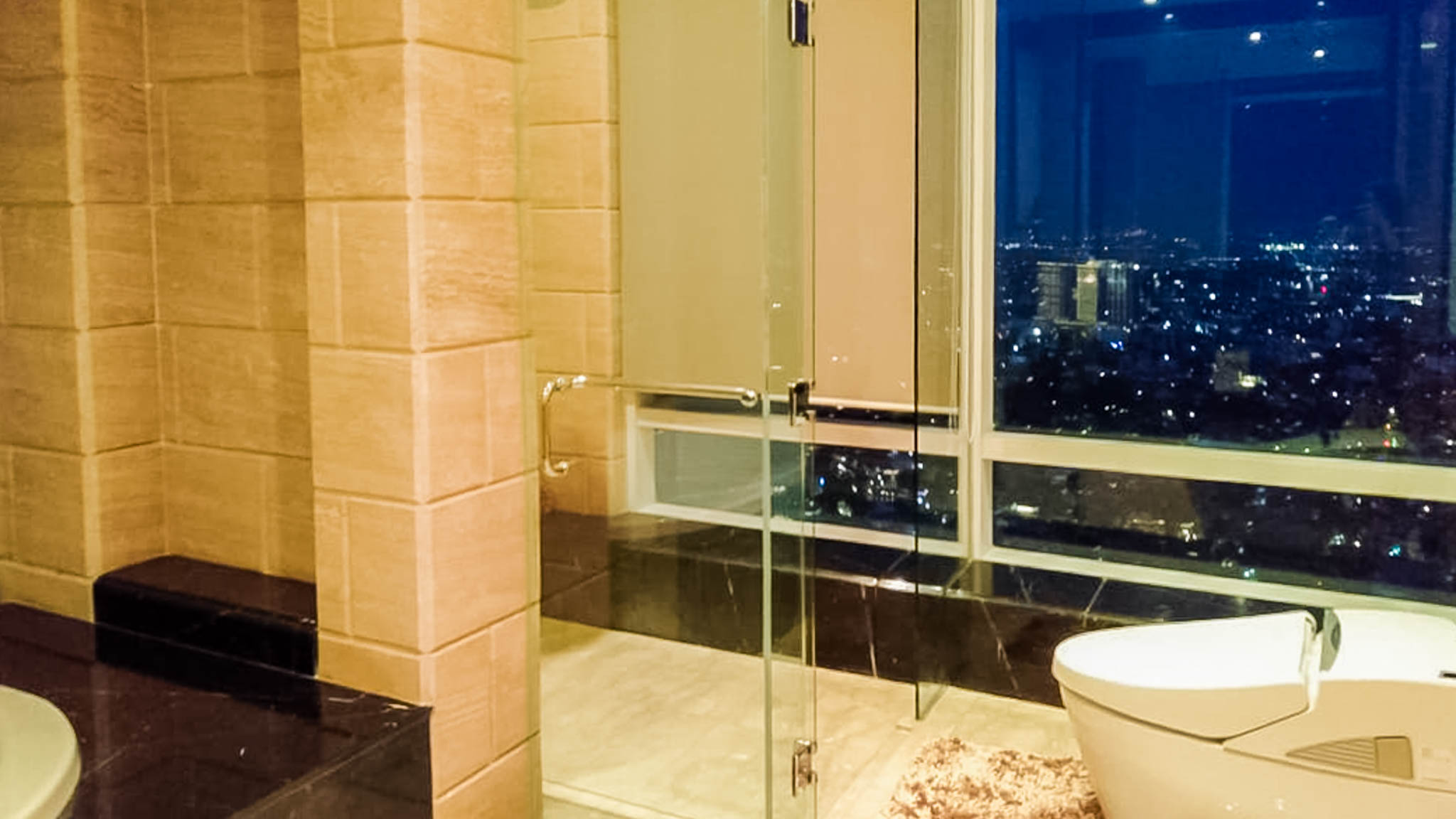Kempi-57-59F-BATHROOM Ultra-Spacious Family Living in the Heart of Jakarta’s CBD – Kempinski Private Residence 4BR