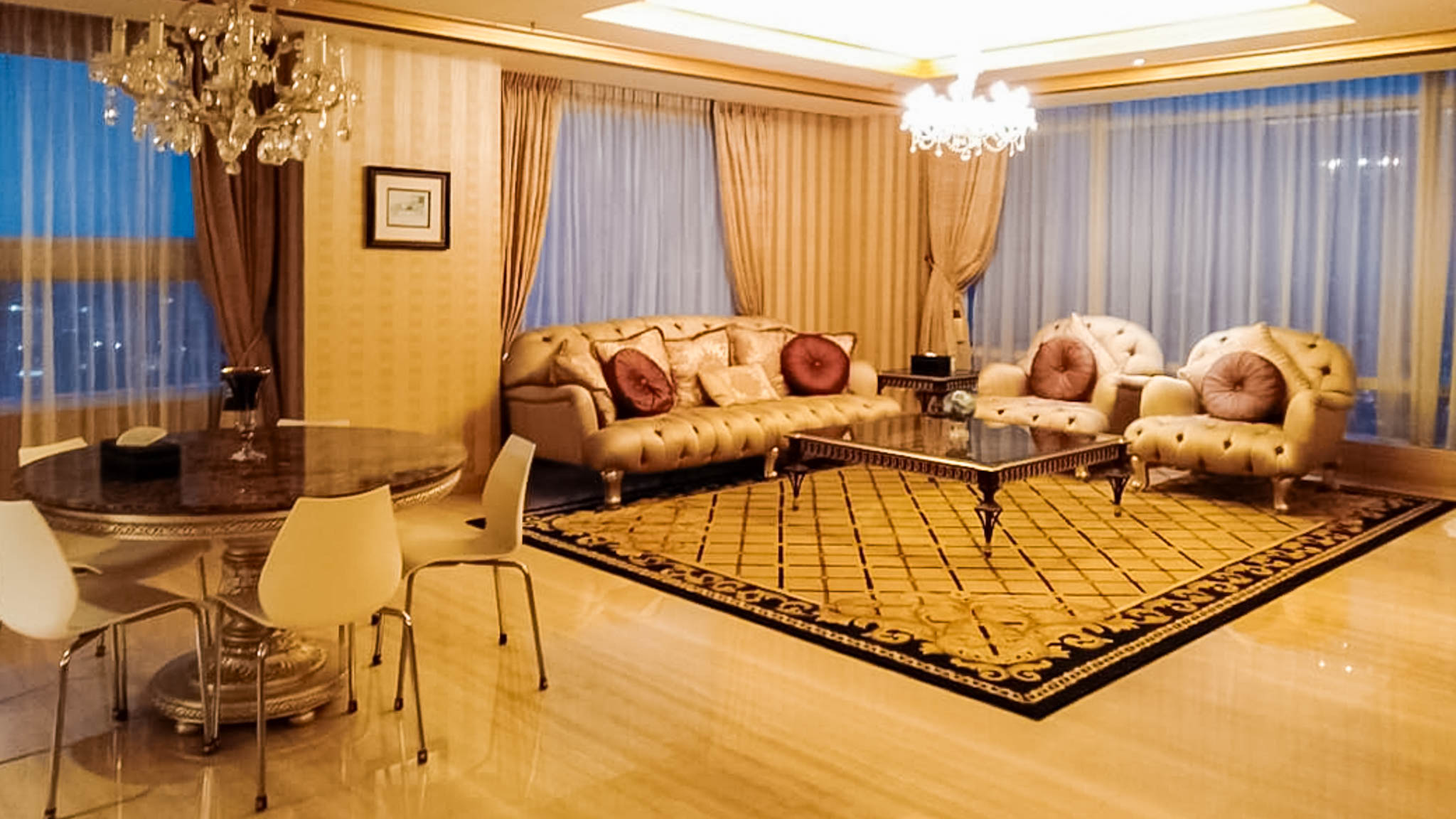 Kempi-57-59F- LIVING ROOM 4 Ultra-Spacious Family Living in the Heart of Jakarta’s CBD – Kempinski Private Residence 4BR