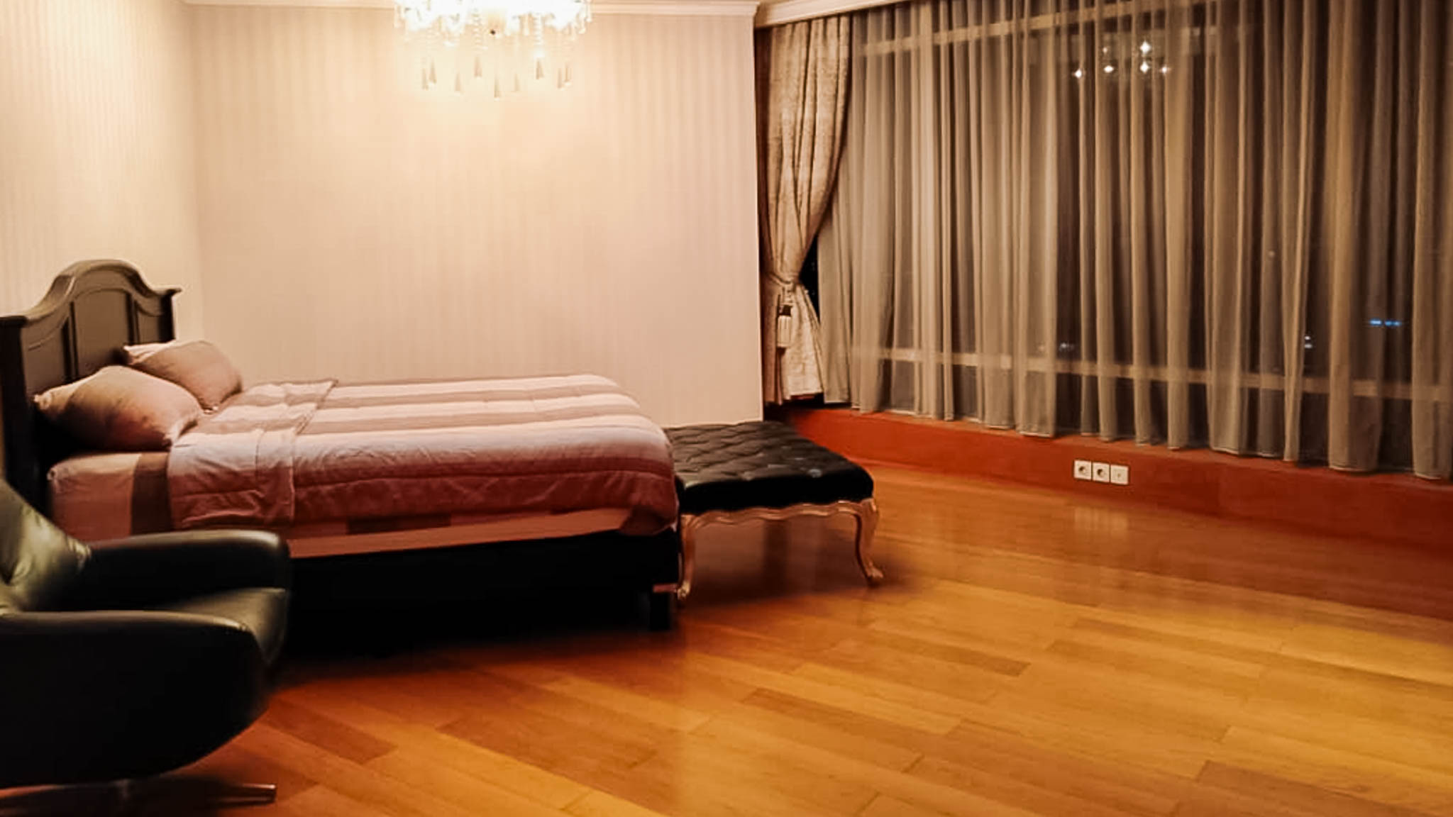 Kempi-57-59F-MASTER BEDROOM 3 Ultra-Spacious Family Living in the Heart of Jakarta’s CBD – Kempinski Private Residence 4BR