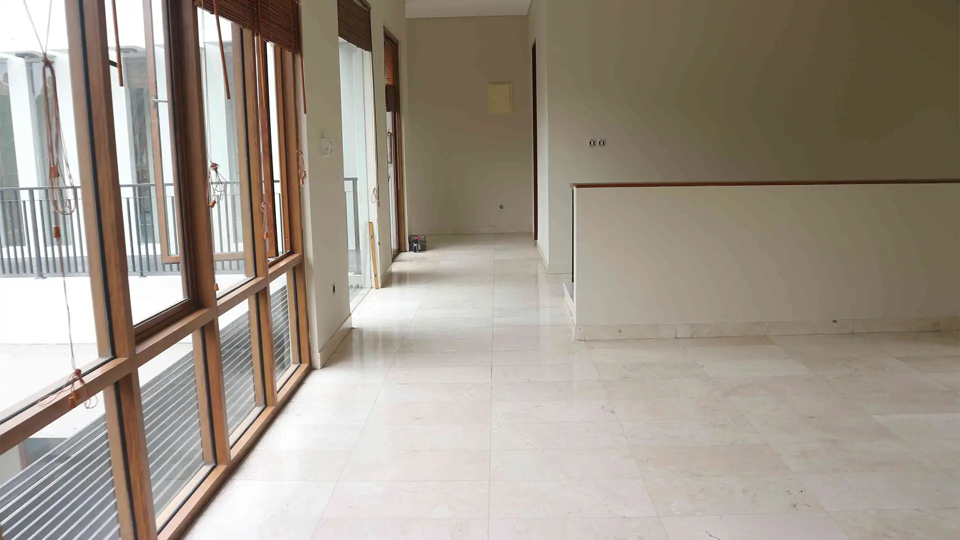 Large 4BR Family Residence at Pejaten