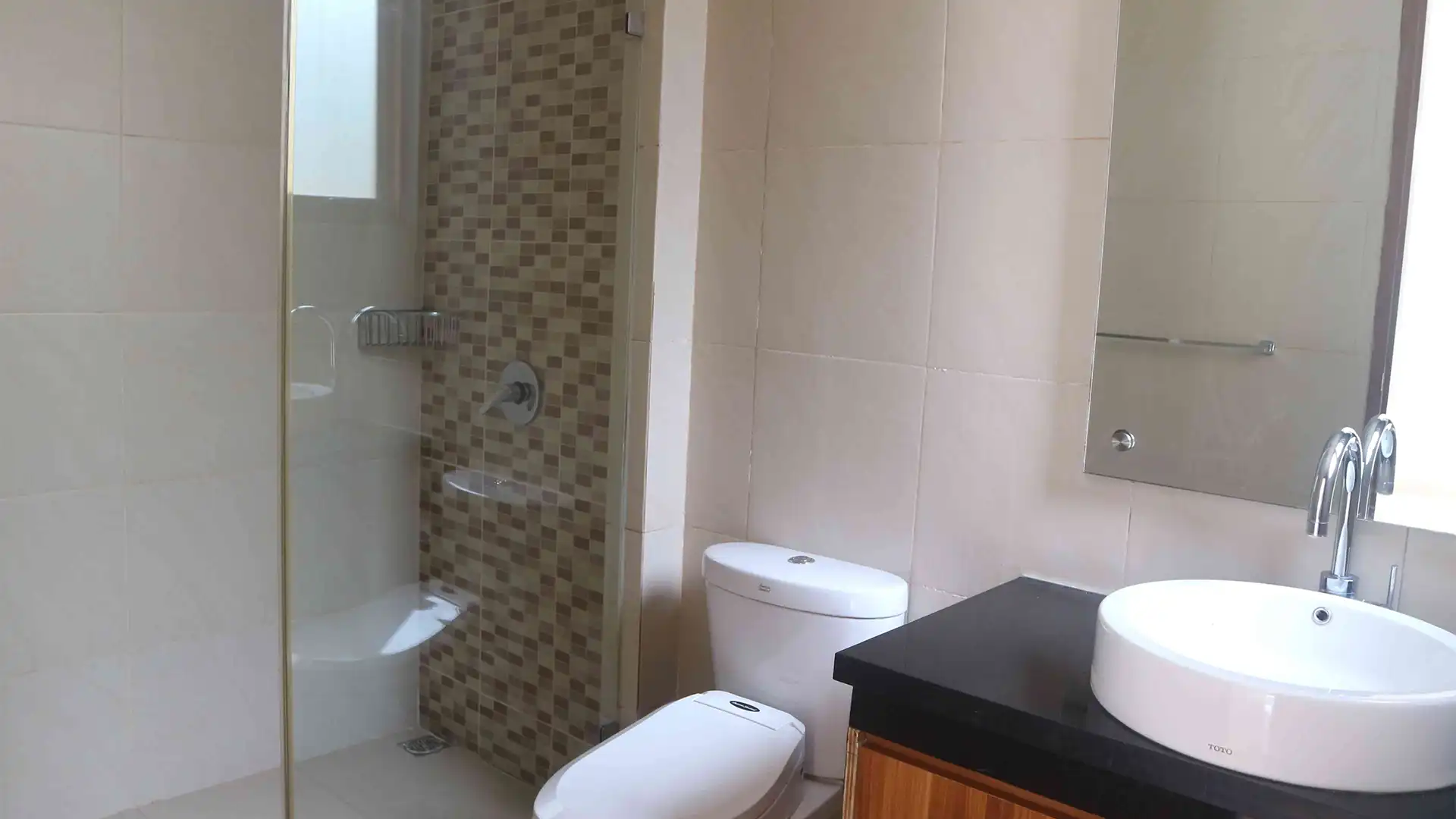 PEJATEN-5BR-BATHROOM 1 Pejaten House – Premium 5BR Home
