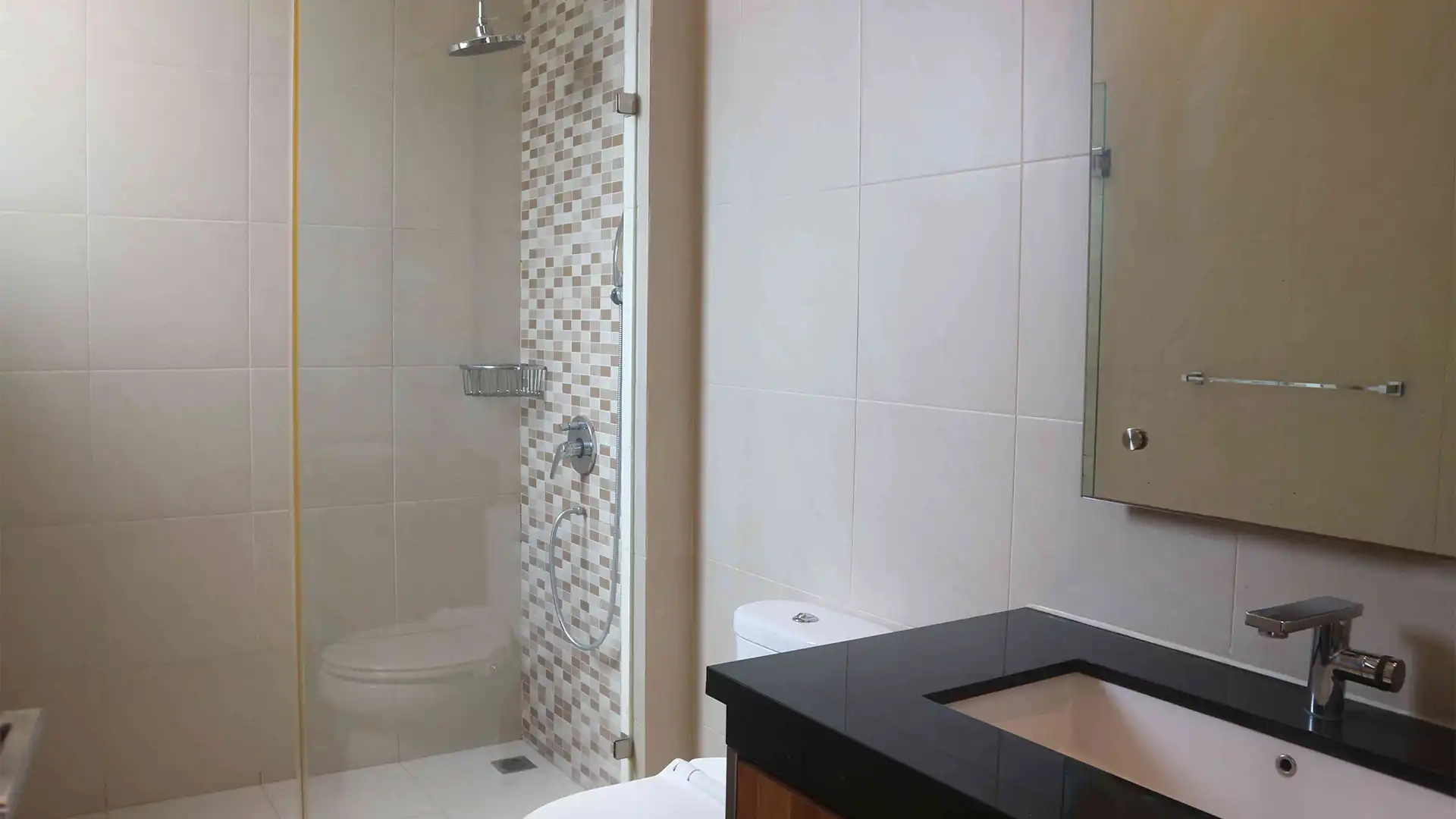PEJATEN-5BR-BATHROOM 2 Pejaten House – Premium 5BR Home