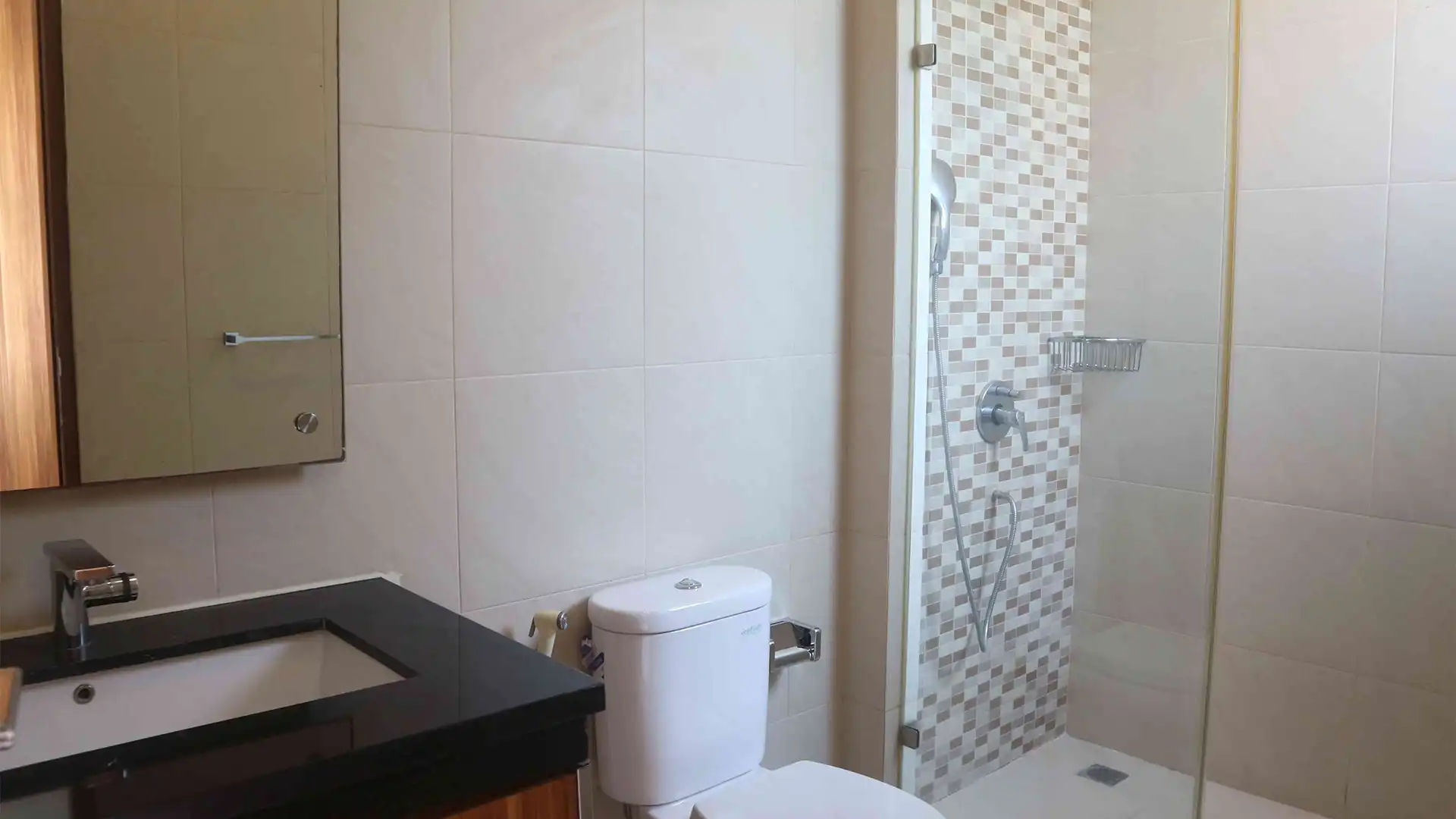 PEJATEN-5BR-BATHROOM 3 Pejaten House – Premium 5BR Home