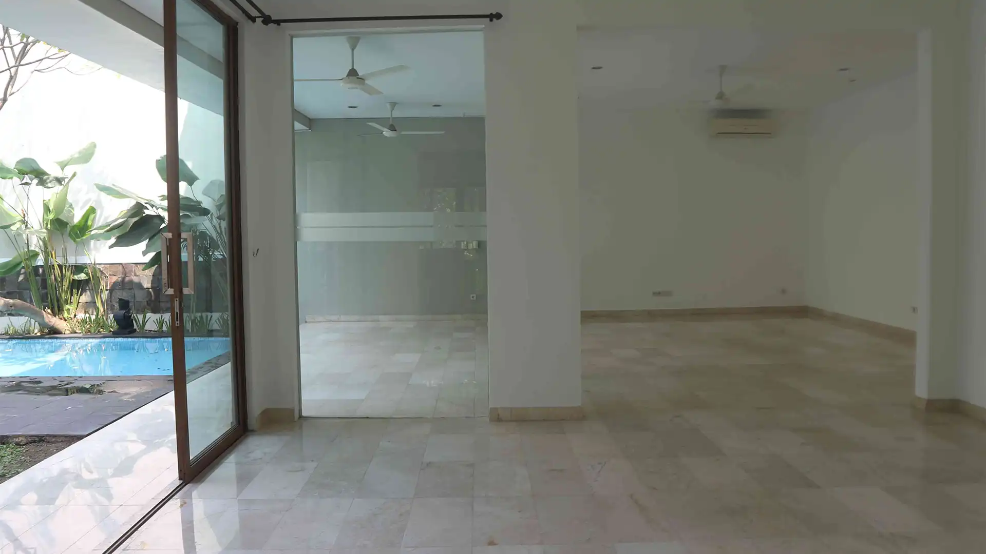 PEJATEN-5BR-LIVING AREA OPEN SPACE Pejaten House – Premium 5BR Home