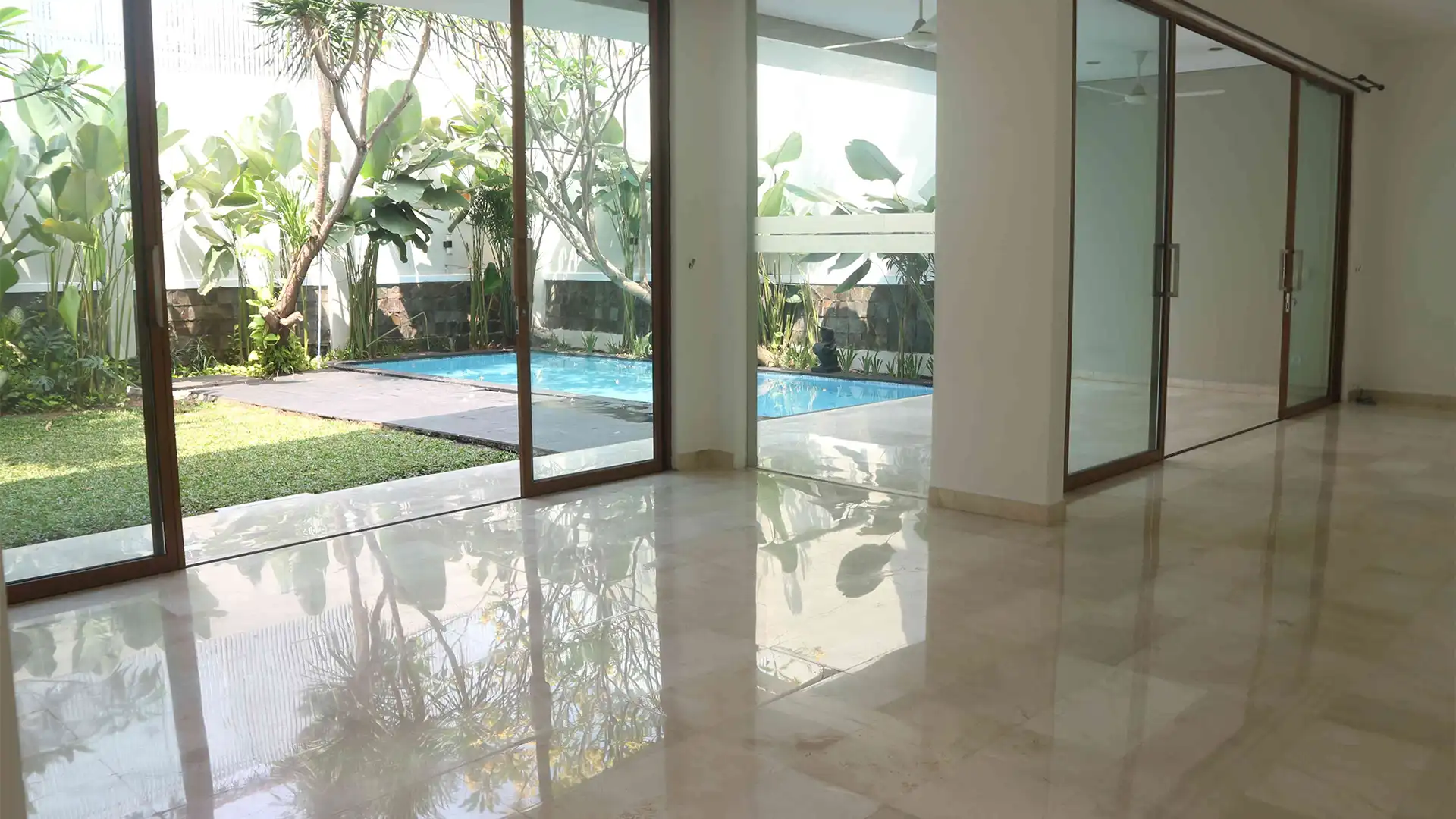 PEJATEN-5BR-OPEN SPACE AREA 2 WITH VIEW SWIMMING POOL Pejaten House – Premium 5BR Home