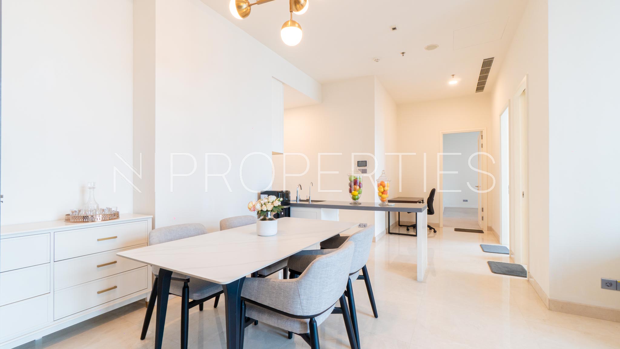 THE STATURE-2BR-DINING AREA (1) Spacious 2BR Residence – The Stature Menteng