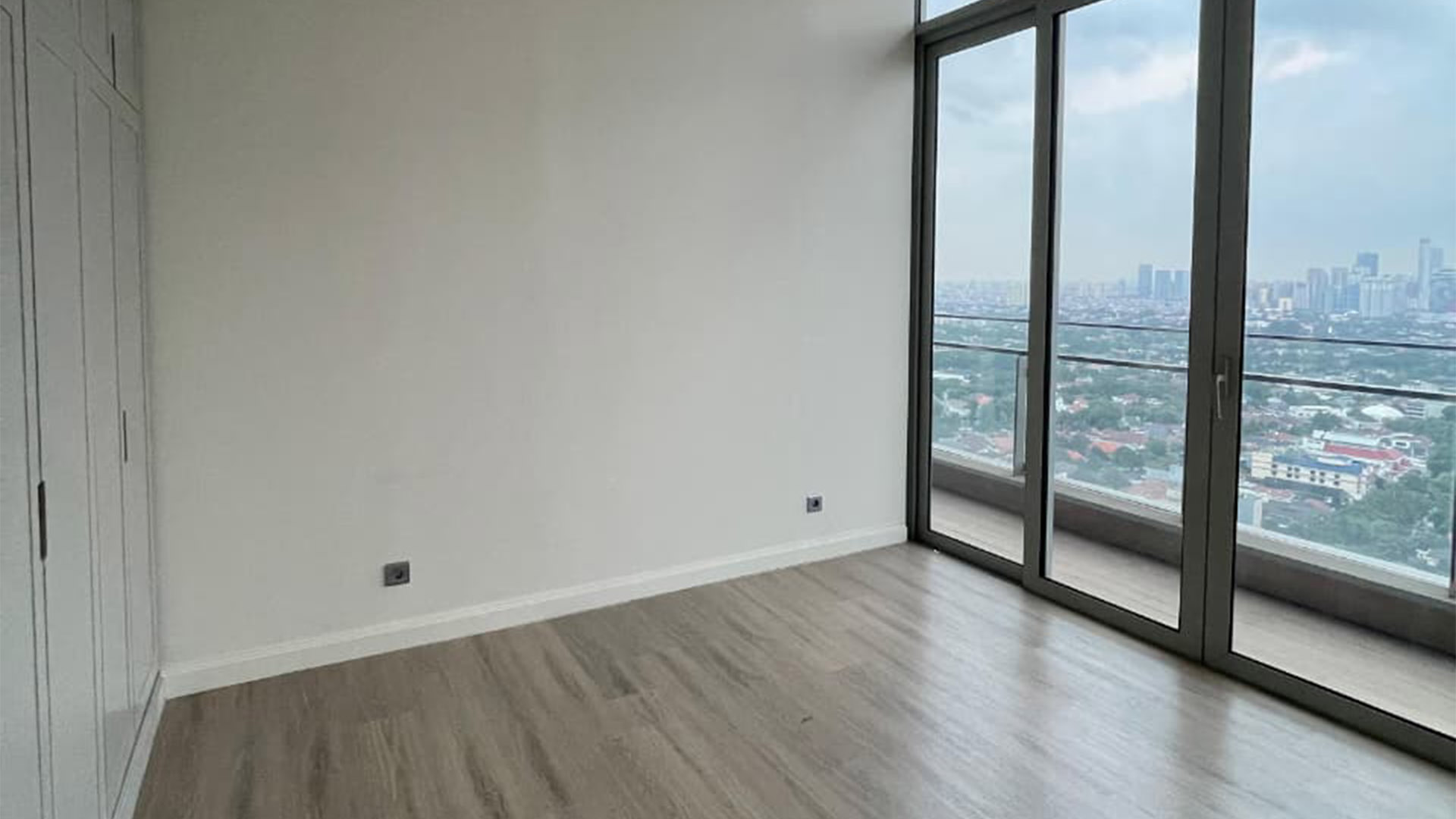 THE STATURE-4BR-BEDROOM 2 Exceptional 4BR Apartment – The Stature Menteng