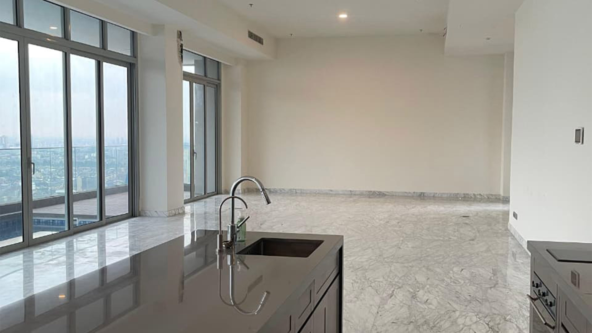 THE STATURE-4BR-LIVING AREA FROM KITCHEN AREA VIEW THE STATURE-4BR-LIVING AREA FROM KITCHEN AREA VIEW