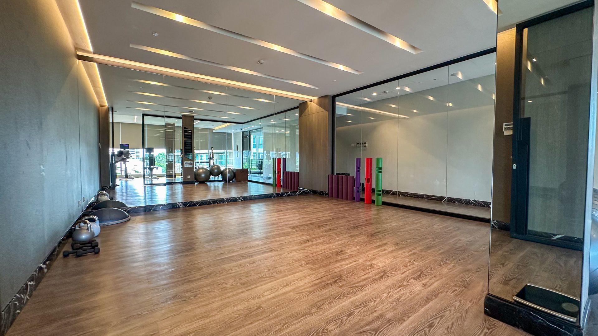 YOGA – CASA DOMAINE Casa Comaine 3BR – Spacious Family-Oriented Living in Jakarta’s Prime CBD Corridor